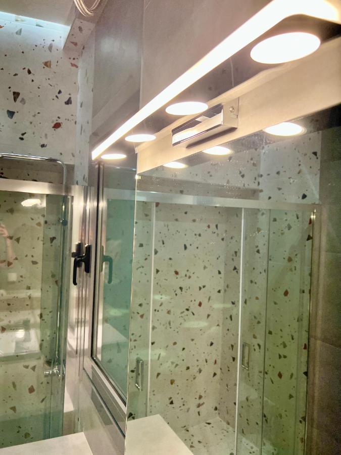 Smart Lux Apartment B เอเธนส์ ภายนอก รูปภาพ