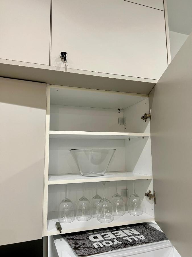 Smart Lux Apartment B เอเธนส์ ภายนอก รูปภาพ